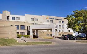 Comfort Inn & Suites Wichita Northeast